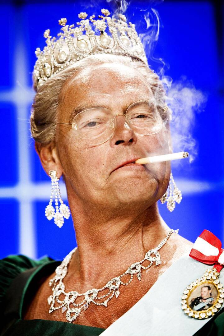dilemma Udfyld specifikation RoyalArjan on Twitter: "Some pictures of Ulf Pilgaard as Queen Margrethe  II. 😄🇩🇰 https://t.co/N5PNzcKhDq" / Twitter