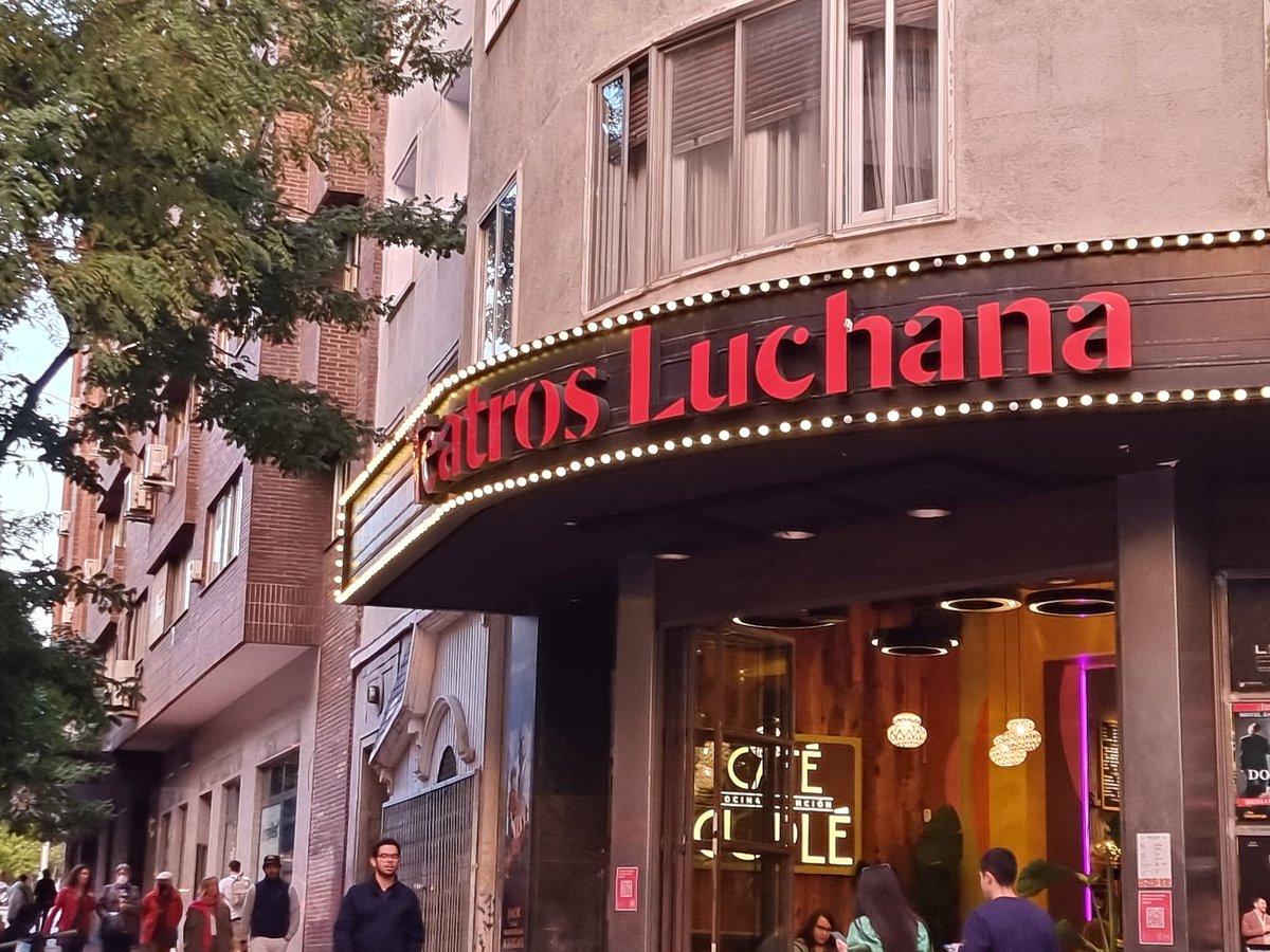 EduSC81's tweet photo. Cerramos el #FindeCultural donde empezó, en @TeatrosLuchana para ver #Perdidos #Teatro #CulturaSegura https://t.co/3B5L9ljEH6