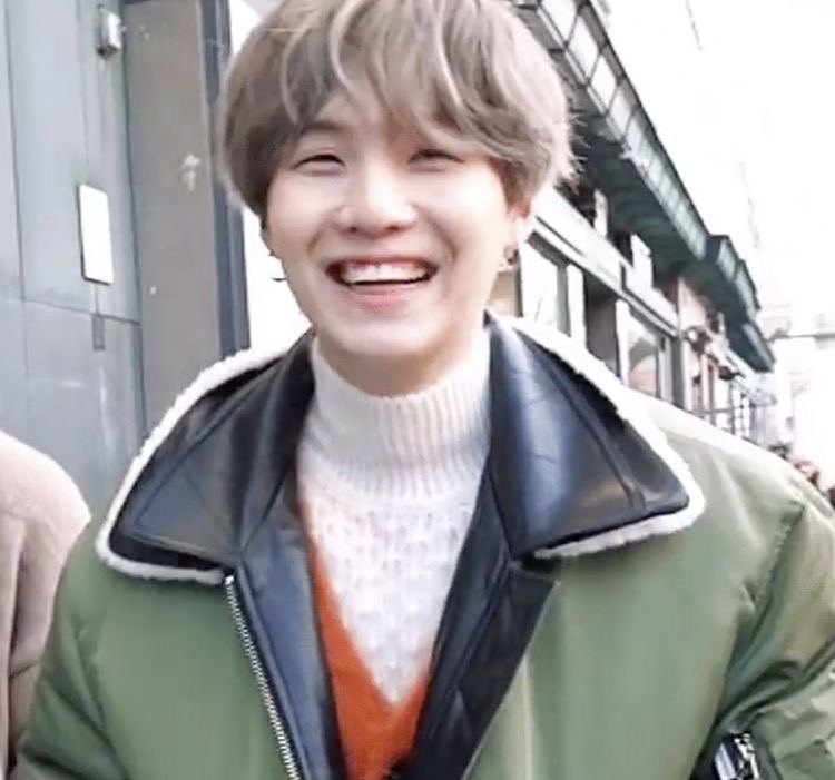 hourIysuga's tweet image. 