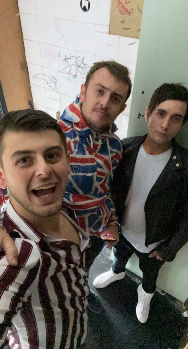 Friday was insane! Thankyou to <a href="/TheSherlocks/">The Sherlocks</a>  once again for having us 👊🏻👌🏻 hope to see you again soon boys