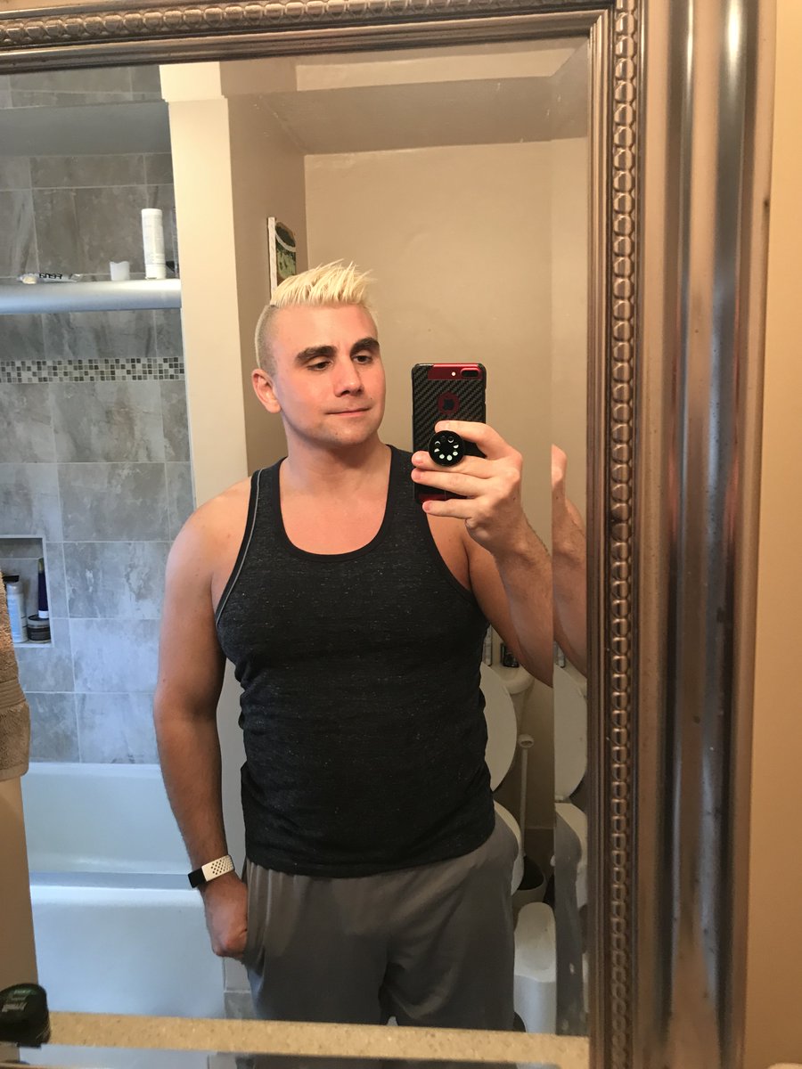 gemini6ice's tweet photo. #dailySelfie #stuckInDrafts https://t.co/0wL8N8F2L7