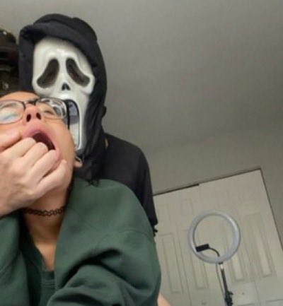 OrgasmGifs's tweet photo. ok me and who? 💀🎃 https://t.co/oetZrwznFZ