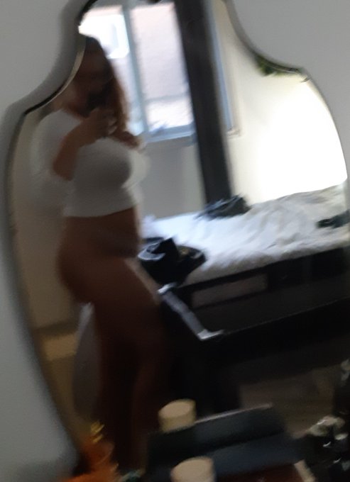 Happy sinful Sunday😈 https://t.co/xOi91NYEM1<a href="/tag/newprofilepic"class="tags"><span>#newprofilepic</span></a>