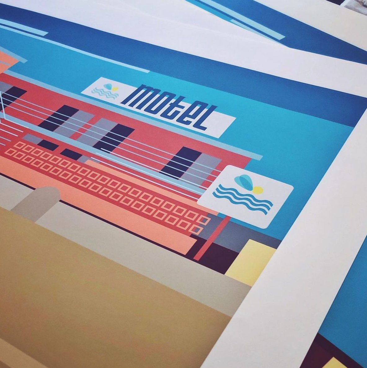 itsOsoPorto's tweet photo. Insta 1yr ago: Just checking in. #beachtown #neighborhood #motel #seasprite #hermosa #beachlife #prints #localart #minimal #modernism #oldschool #midcenturymodern #kindagone #kindanot #represent #hermosabeach #losangeles #southbay #socal #california https://t.co/7RghcnzaTD https://t.co/7hwacAeUla
