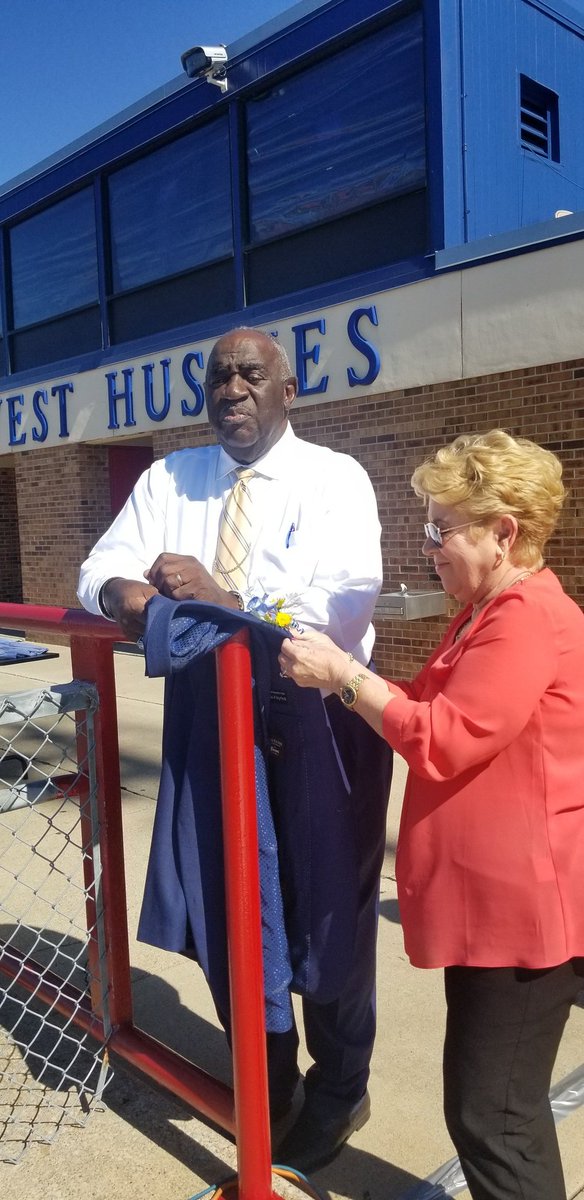 mrs. witty (@ops_wittymeghan) on Twitter photo 🌟🌟 Just had to share this great shot... <a href="/OPS_NorthHigh/">North High School</a> Mr. Haynes getting his blue and gold before his ceremony from <a href="/ONHSFoundation/">ONHS Foundation</a> Ms. W!! 🌟🌟 Just had to share this great shot... <a href="/OPS_NorthHigh/">North High School</a> Mr. Haynes getting his blue and gold before his ceremony from <a href="/ONHSFoundation/">ONHS Foundation</a> Ms. W!!