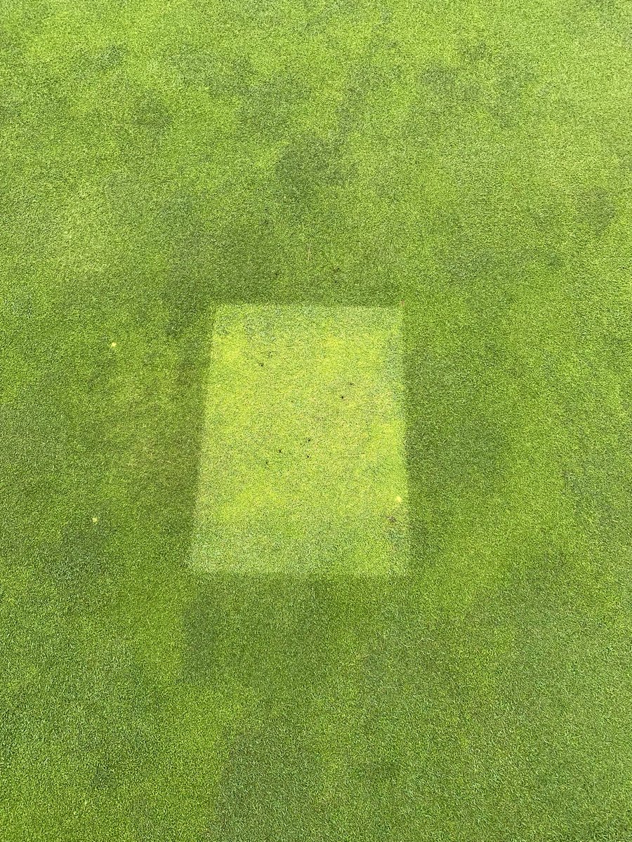 GriffithsJayson's tweet photo. Drying down last week before this mornings no input, regular check plot, post wetting agent, pre-rains…☔️ timing ⏱ was good 👍 watching O2 + H2O 💧 move…#TurfGuard https://t.co/u4T4gy1ldO