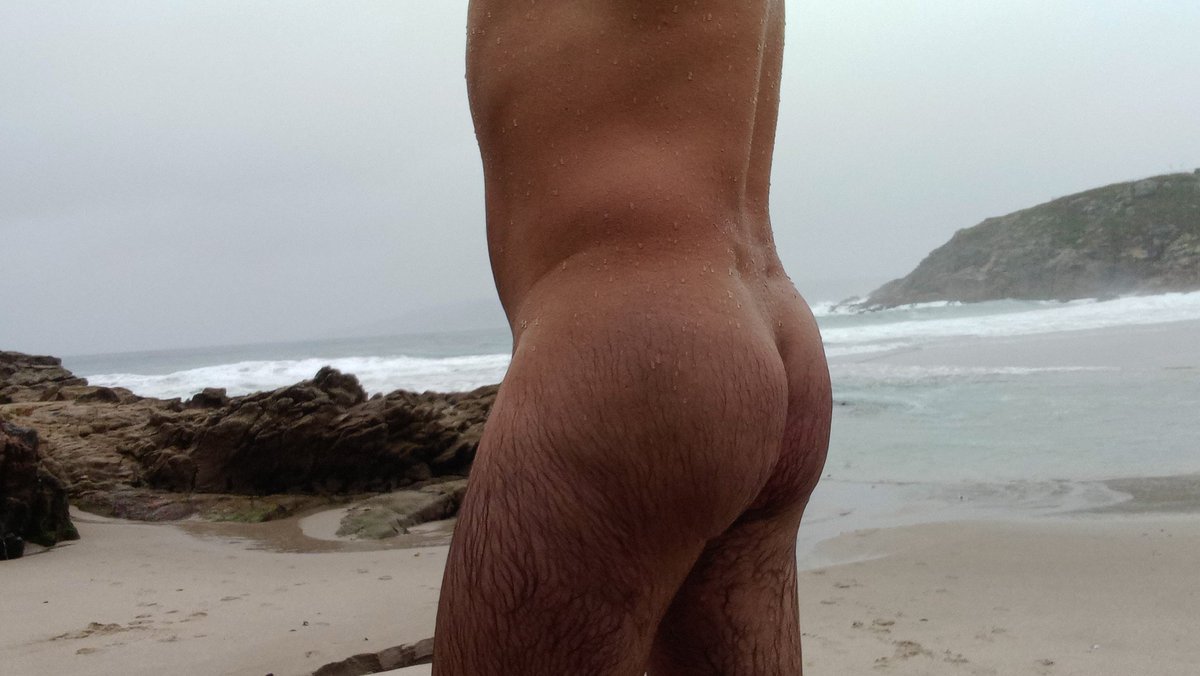 nakedbodyworld's tweet photo. The beach is the better place to enjoy some time naked. Autumn raining 🌧
#nuderaining ❤🌊#nudeisart
#nudefreedom
#malenude #nudeoutdoors #nudism #nudist #nudistworld #NBWphotos
#nudeinnature #Beachlife #itsraining #nakedoutdoors 
#nudistbeach #nudeinthebeach #nakedbathing https://t.co/SsB9hC4ivm
