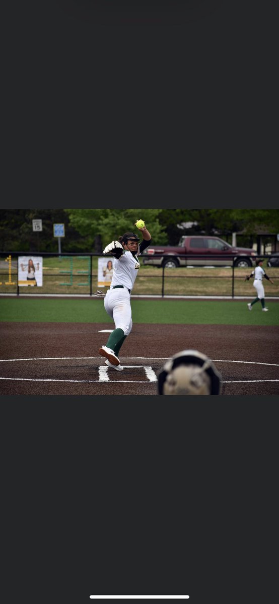JMHenderson2002's tweet photo. counting down the days until i get to throw off the mound again https://t.co/cpVJSQwAwu