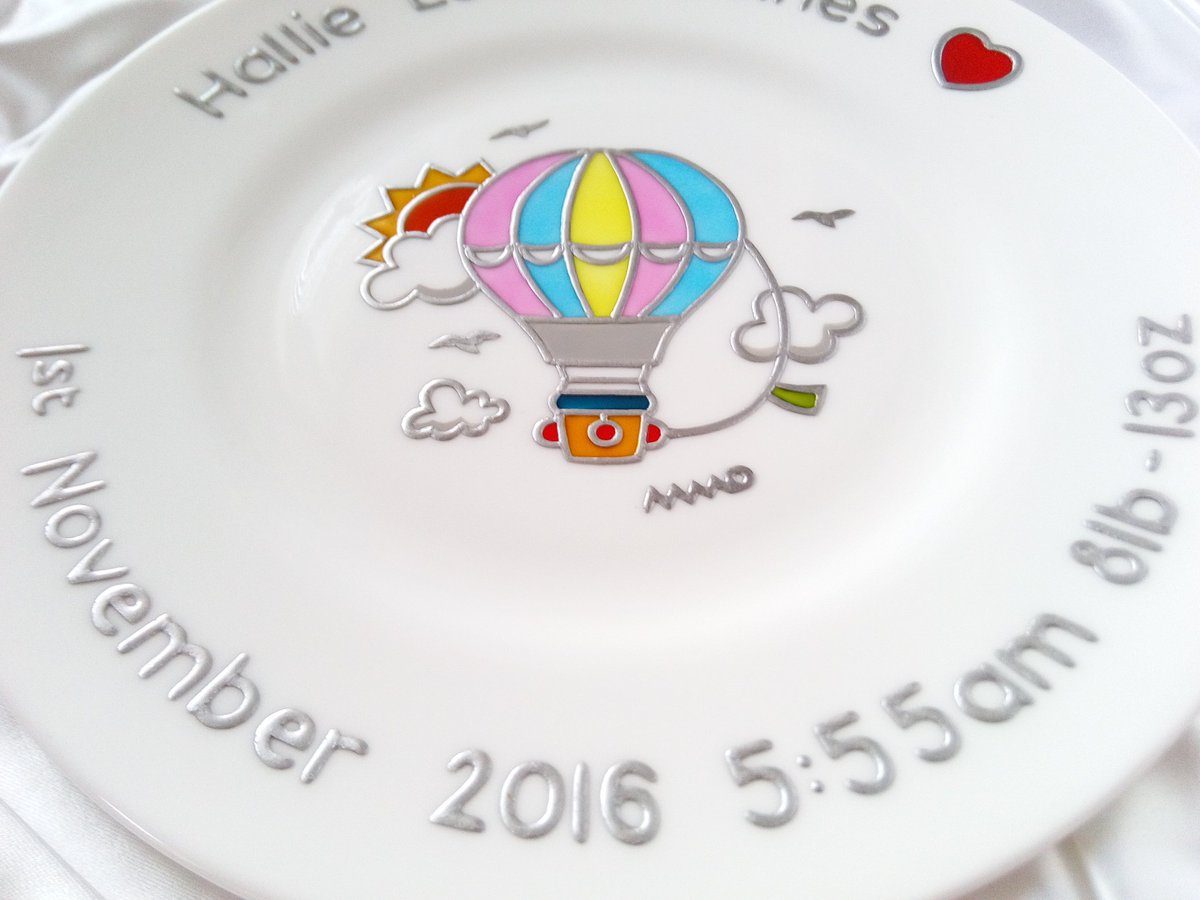 MicheMacheDecor's tweet photo. 🖌️🤗♥️Welcome little ones to the world with my personalised Fine Bone China plates.
Featuring cute and simple designs, they make ideal Christening gifts.
https://t.co/U4ci7qGDu9
#firsttmaster #ukcraftershour #handmadehour #SmallBusiness #grandparents #Craftbizparty #EtsySocial https://t.co/JfpIyg3EHv