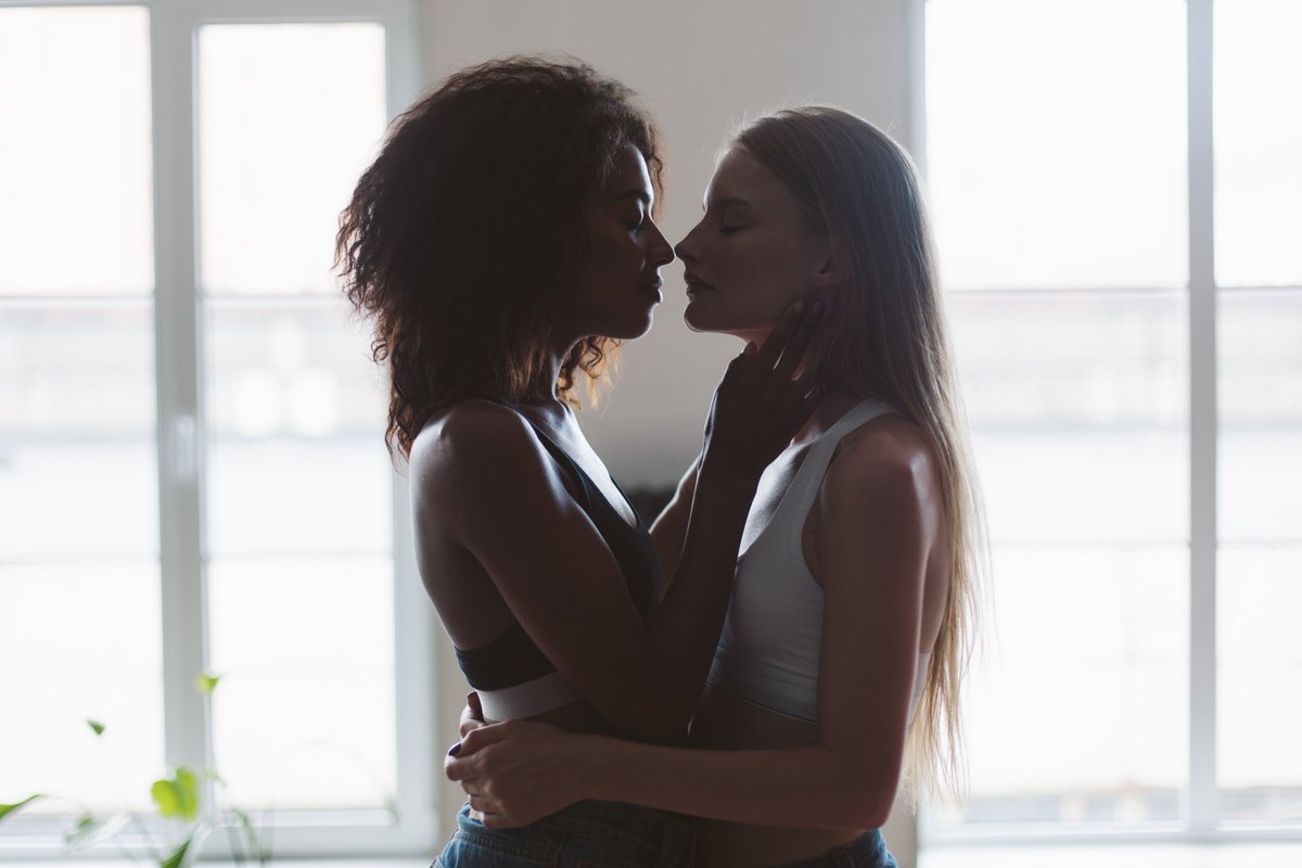 Black lesbian kiss pinterest ❤️ Best adult photos at lesbians.vip image