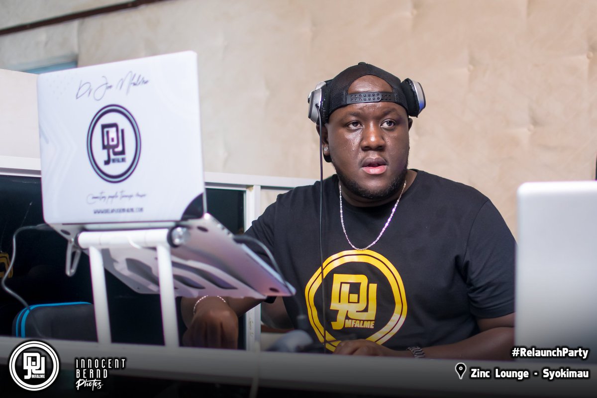 DjJoeMfalme's tweet photo. #RelaunchParty @zinclounge.ke X @nviirithestoryteller • #JoeMfalmeLive Experience • 📸 @Innocent_Bernd https://t.co/5vXxp9pNfX
