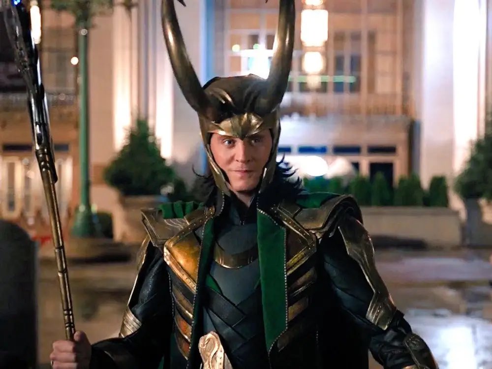 Exactly one year ago I didn't even knew a person called tom hiddleston exists. I got to know a character called loki exists. Then I saw him but I was head over heels for benedict at that time. I honestly disliked him for no reason until I watched thor 1 this year. I feel for him https://t.co/QSK90Y3phj
