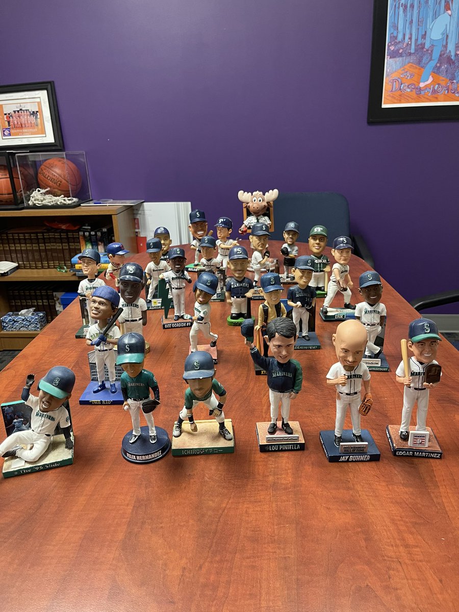Unitymikey's tweet image. My Office bobble heads are all cheering on the Mariners from Kelowna, BC. #WHEREiROOT