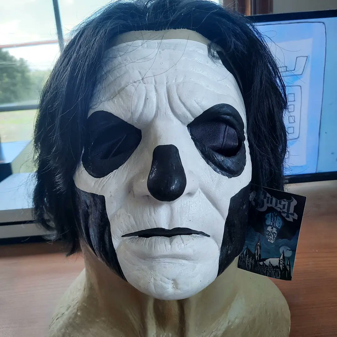 I just love my @studios_tr1ck Papa 3 Emeritus mask from my favorite band @thebandGHOST #ghostband #papa3emeritusmask #ghostmask #childrenofghost @childrenofghost #swedishmetal #metalhead #metalheadcommunity