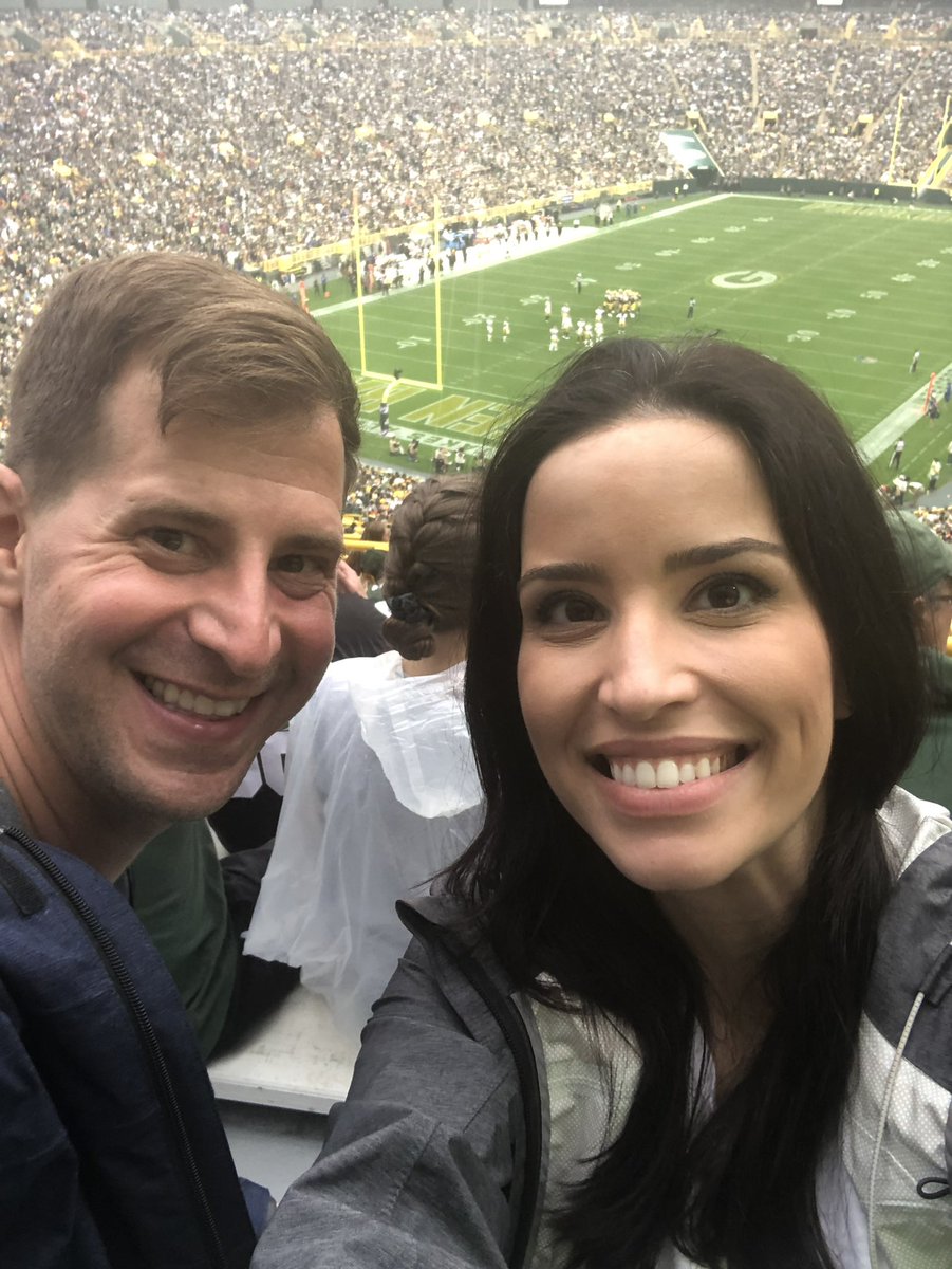 Johnny_Post's tweet photo. Finally made it to a Packer game with @juliafello!!! #getloudlambeau #packers #gopackgo https://t.co/77mQ9R2QDg