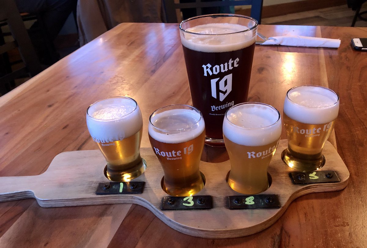 Taking a flight in Inverness! Mostly IPAs and pale ales. Stand by for my reviews 😋