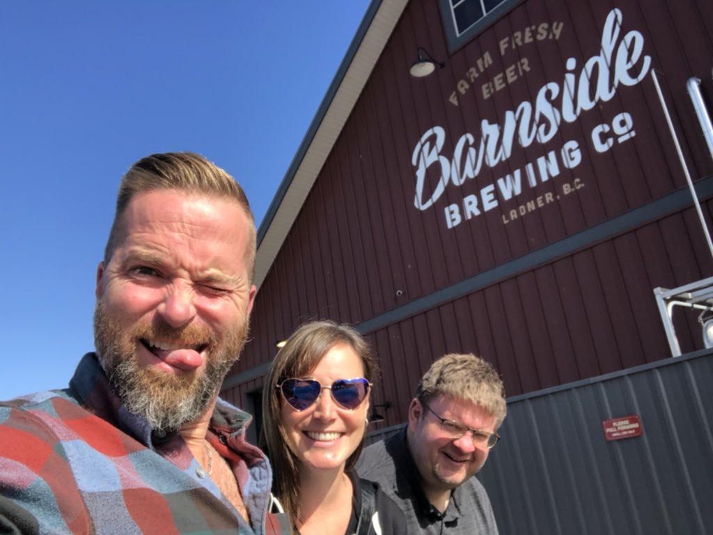 craftbrewjester's tweet photo. Squeezing in a favorite @barnsidebrewing we met up with finally @untappingtheworld and brewstop #67 of 2021 #ladner #delta #barnside #brewQuest2021
#QuestToBreak64
#CraftNotCrap #craftbeer
#beerpics #iLoveBeer #BeerPorn #beergasm #craftbeerlife #beerlife
#partnersinbeer https://t.co/5IUfq6JH1o