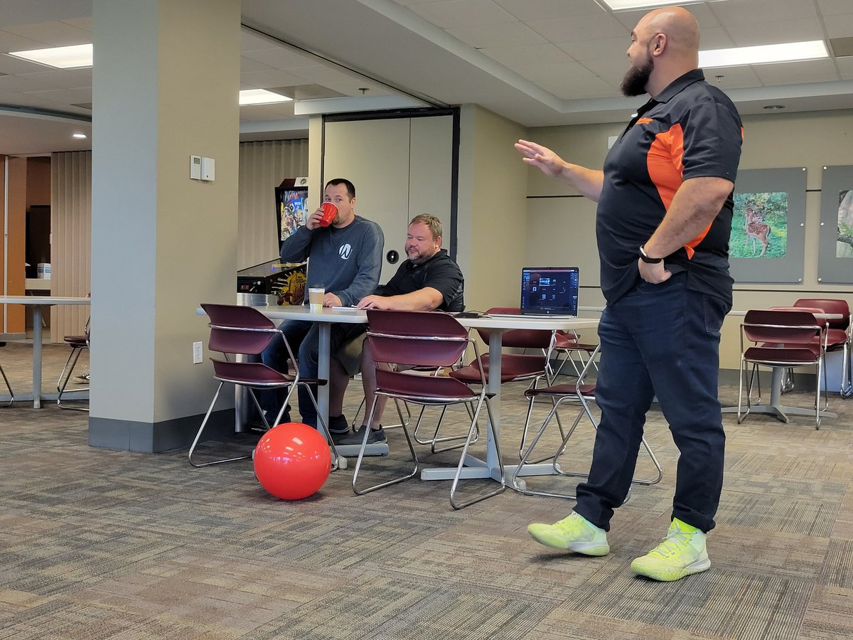 ConEquipParts's tweet photo. More pics from our company meeting!
Great food, hilarious bosses, and awesome employees!
#Constructionlife #ConstructionEquipment #FYP #ConEquip #HeavyEquipment #wehavefun https://t.co/0duPScqGT6