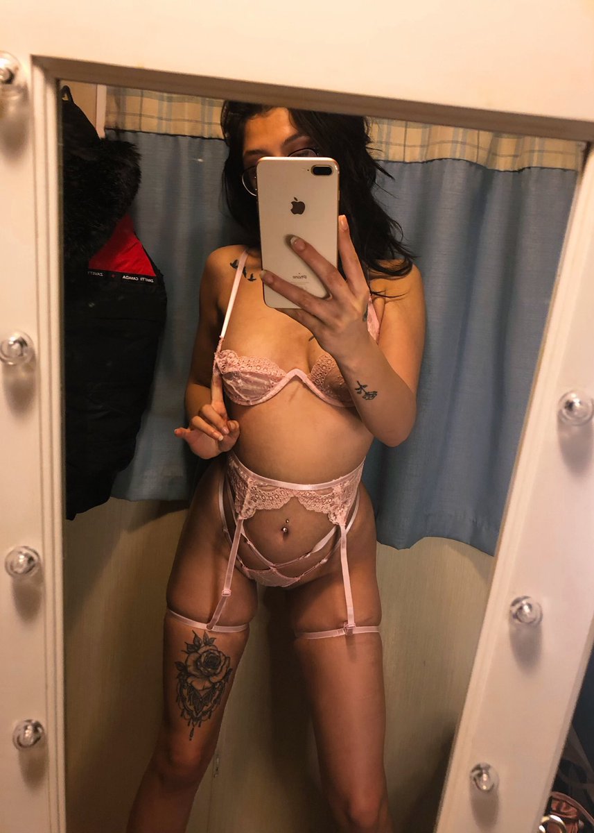 OnlyFansGals's tweet image. I have a treat for you 😍😈

You need to follow @Bbycoco_of right now and check out her content 🥵🤤

You can subscribe for more of this gorgeous girl (and that insane body 😫🤯) right here 👇🏻

onlyfans.com/bbyxcoco

Come see why I’m obsessed with her and why you’ll be too 😜😏