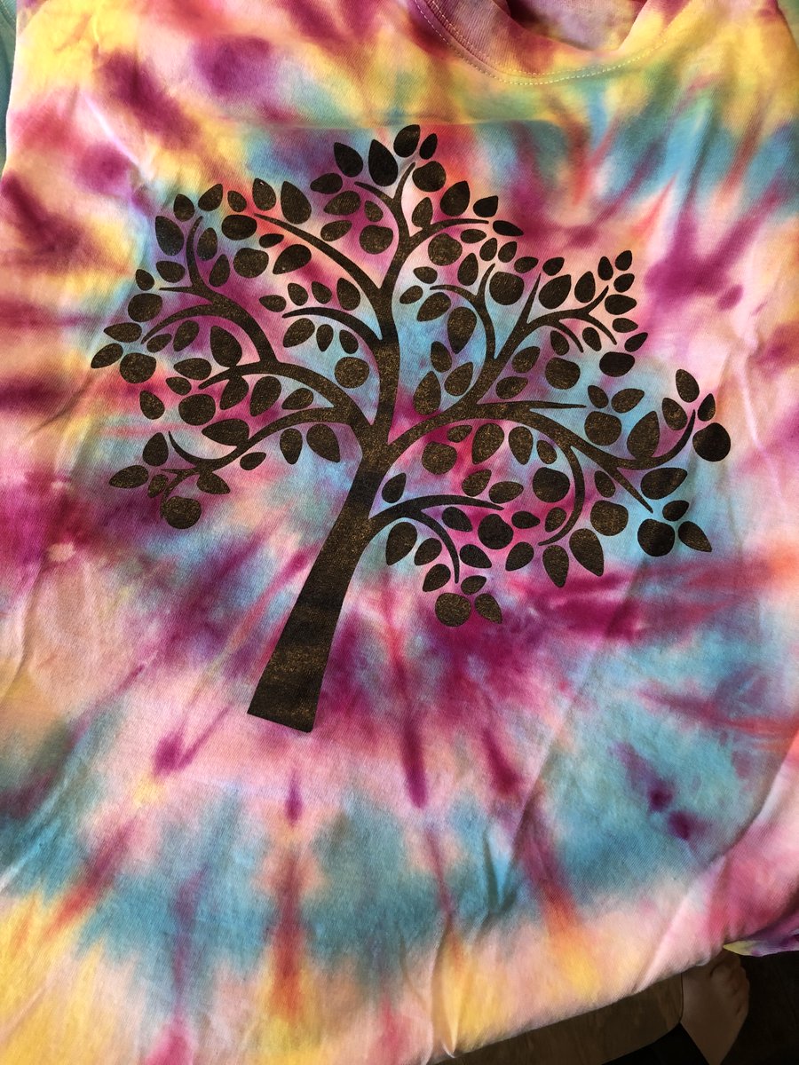 We had an awesome first-ever Skyline Writing Center tie-dye party this weekend!  We'll be debuting our new shirts later this week! 😍