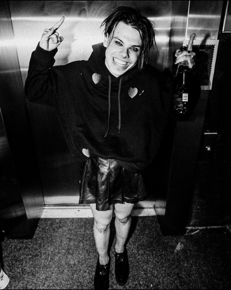 EASIERGUN's tweet photo. ᅟᅟ
ᅟᅟ
ᅟᅟ
              ✧  ┈┈  ᥱvᥱrყthιᥒg ιs jᥙst
                𝑮𝑬𝑻𝑻𝑰𝑵𝑮   𝑺𝑻𝑨𝑹𝑻𝑬𝑫
                          #𝐋𝐎𝐋𝐋𝐀𝐑𝐏
ᅟᅟ
ᅟᅟ
ᅟᅟ https://t.co/nXsWT1ARVz