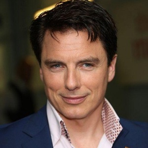 Support and love forever! The tabloids and trolls might have a field day, but the #fanfamily can read and understand the facts and we have patience because in the end, THEY will NOT win. 🥰
#WeStandWithJohnBarrowman