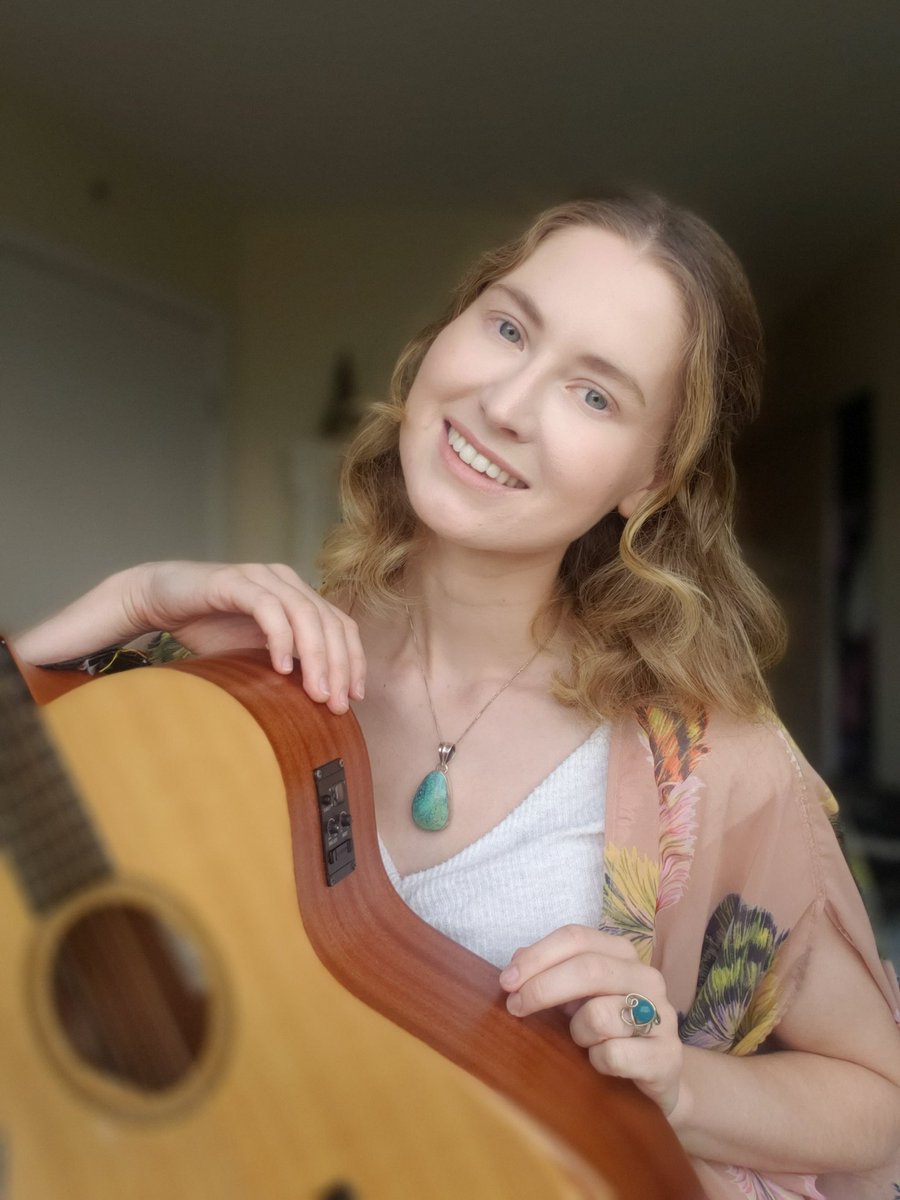 🎶 My guitar and I shall see you tonight at <a href="/honeysaltvan/">Honey Salt Vancouver</a> at <a href="/parqvancouverbc/">Parq Vancouver</a> from 6-9PM for some live music 🎶 I've been practicing some Queen and Cyndi Lauper among other feel-good 80s tunes 💖 See you soon at Honey Salt! 💖