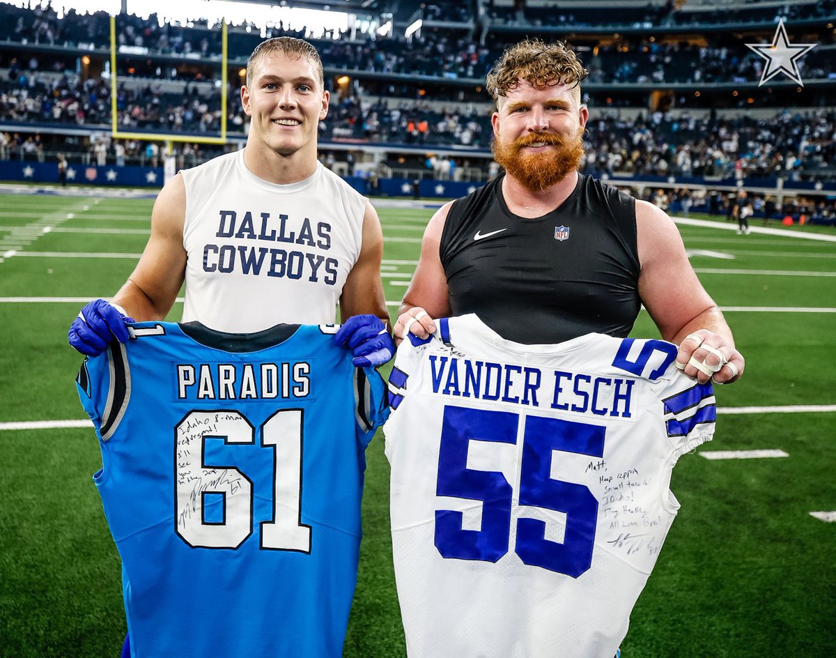 BroncoSportsFB's tweet photo. Repping small-town Idaho on football’s biggest stage 🤝

📸 @dallascowboys https://t.co/EkI1T8wPd9