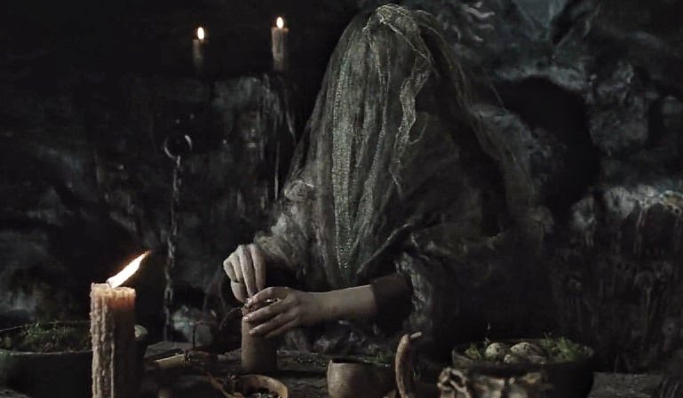 Sleepy Hollow 1999 Witch FAzyLqPXIAIL8TE