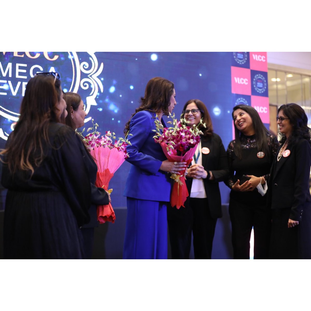 Vandanaluthra's tweet photo. Here’s a glimpse of  what happened at the #VLCC DelhiMegaEvent. Take a look https://t.co/TtR6pAHnZt