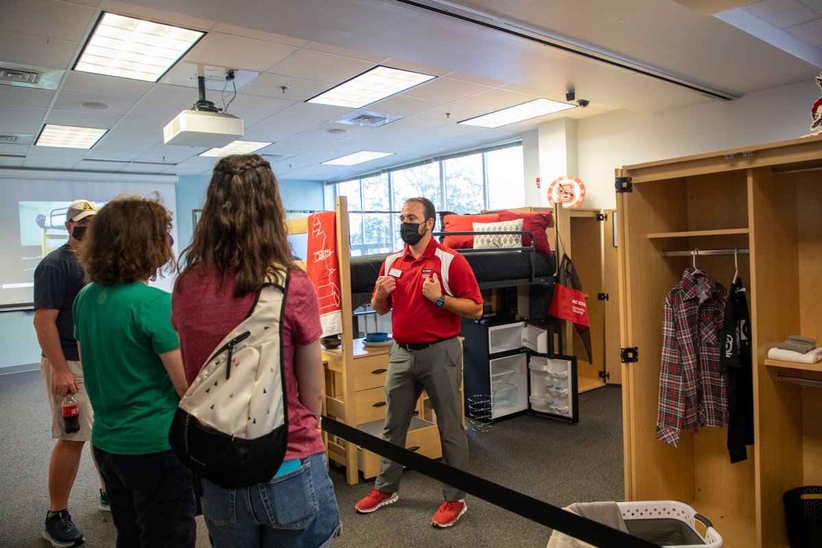 ncstatehousing's tweet photo. Fun times at @applyncstate's University Open House this weekend 🏠 Thanks to everyone who came by to see us and learn about their housing options! https://t.co/rpv8y6VAO7