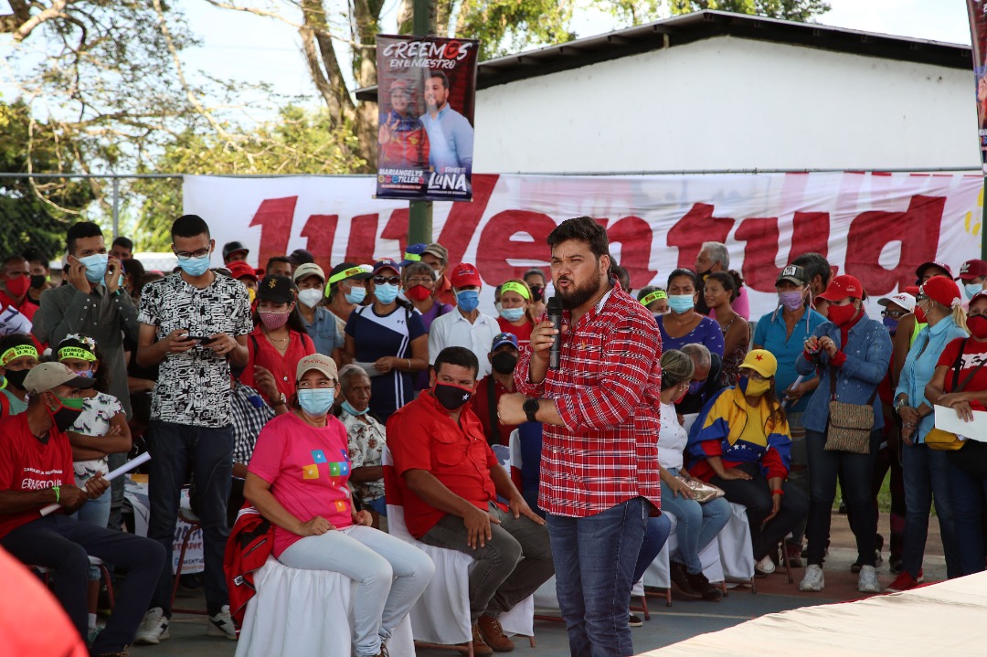 ¡Creemos en lo nuestro! En la juventud patriota y consciente que está activa en la batalla histórica que estamos dando en Venezuela. Con dedicación y amor por nuestros hermanos y hermanas dan continuidad a la Revolución Bolivariana de Chávez.