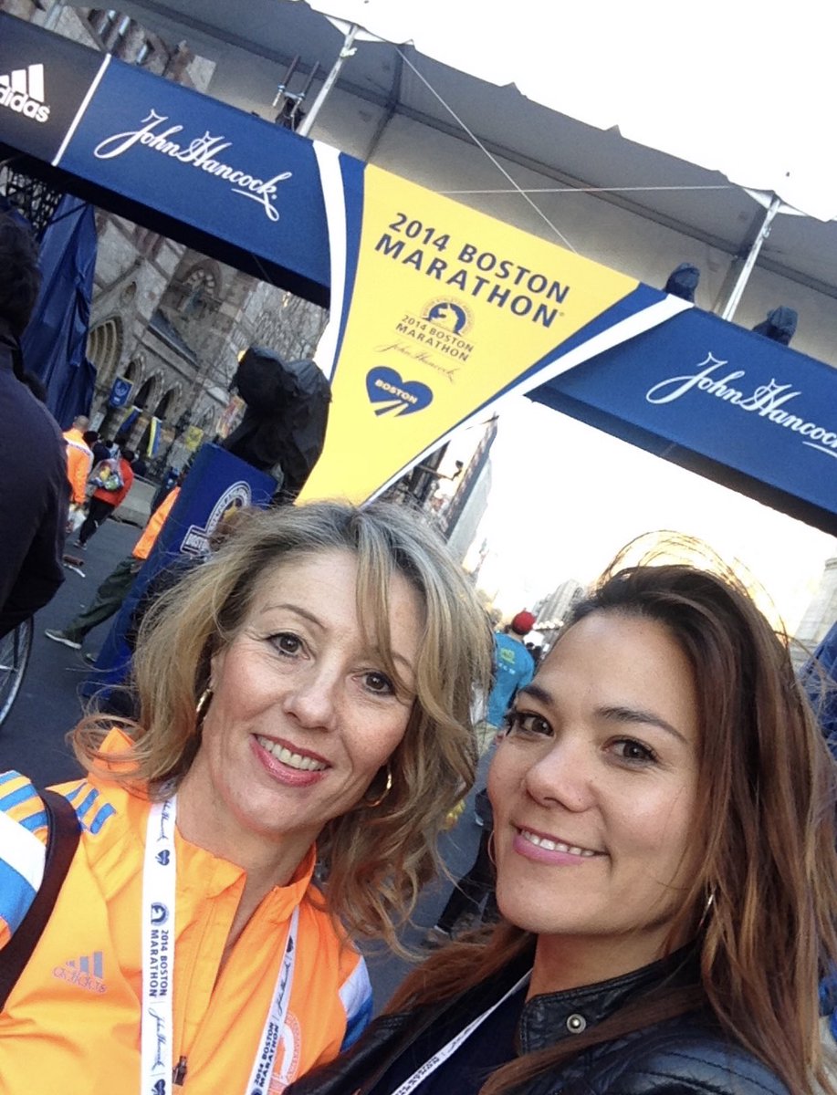 This is my cousin @SamRidleyy We met as for 1st time as adults & ran Boston Marathon together. She just ran a 6 min Mara PB - coming in at an amazing 3:13! She won’t mind me saying she’s 56 ..& SUCH an inspiration to me. 💜🤩Age ain’t no thing, It’s all about the attitude! 😊🙌🏼