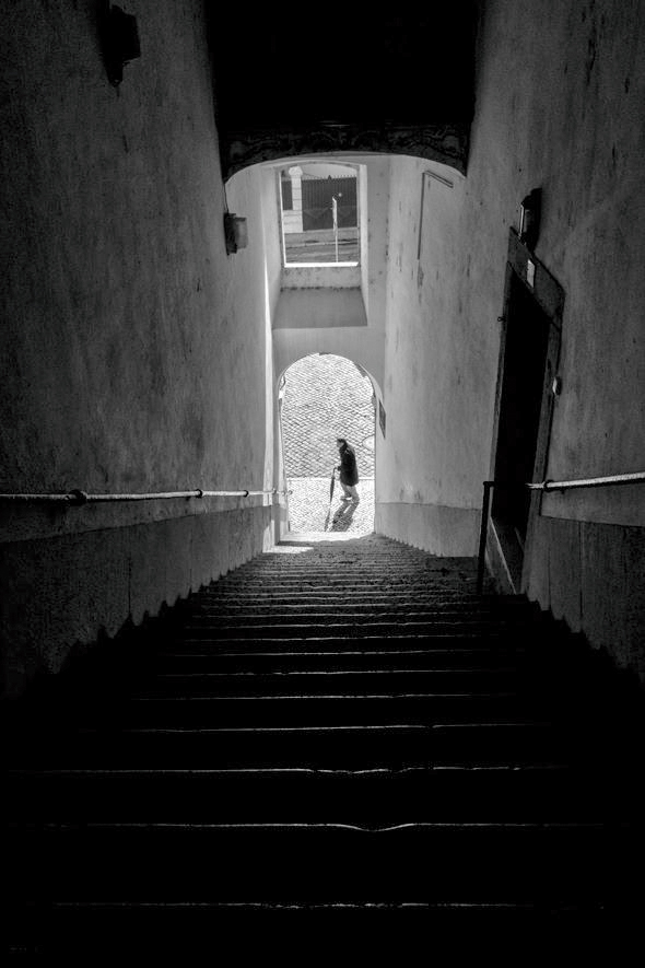 CreativeWisdom_'s tweet photo. Lisbon, Portugal #streetphotography #Lisbon #photography #blackandwhitephotography https://t.co/tnpU2wwJ5n