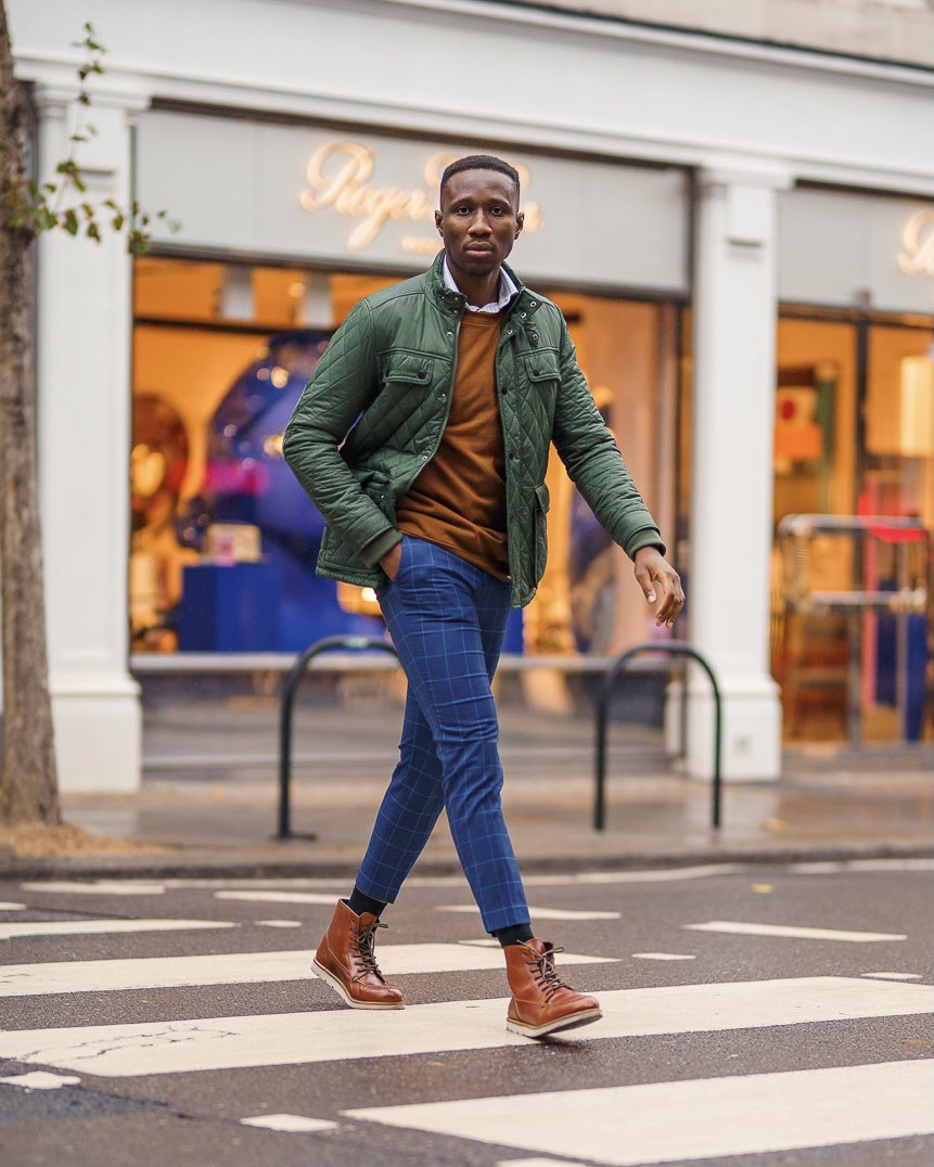 Stepping into the new week like

#autumnfashion #AW21 #FW21 #Mensfashion #MensOOTD #fashionstyle #mensstreetstyle #londonblogger #maleblogger #ukblogger #ootdmenstyle 
#fashionbloggeruk #stylishman #streetstyleinspo #londonstyle #britishblogger #digitalinfluencer