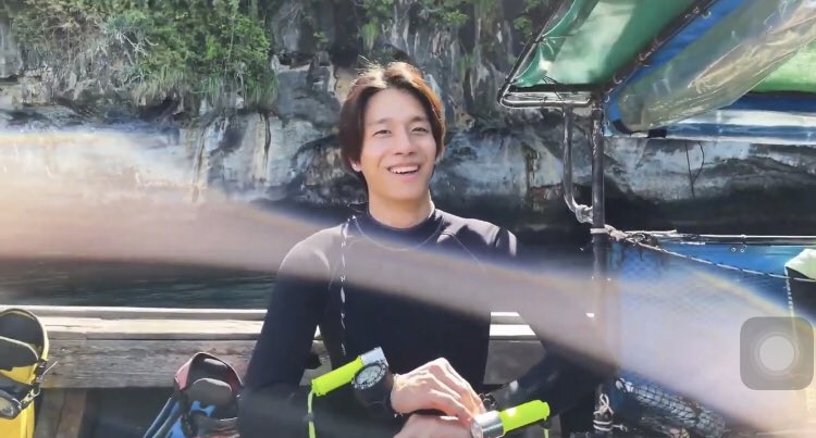 nongsawkhonsuay's tweet photo. เเสงสวยมาก พร้อมก็หล่อ คลิปนี้ดือจริงๆ
-https://t.co/1jmjXOW7J2

 #ไปไหนก็ไปEP1 @anotherboytj12 https://t.co/NyCltYROAT