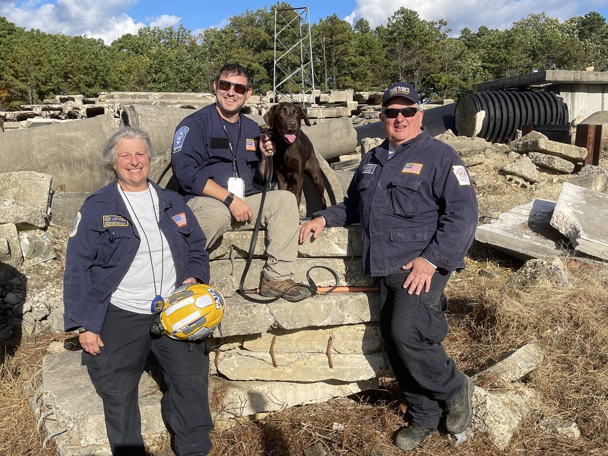 We did it!! @PATaskForce1 @PhillyFireDept @FEMAregion3 #USAR K9 Luna & I passed our CE this passed weekend in NJ. We can’t be thankful enough for all the help to get us here. @ThielAdam @PFDCraigMurphy @PFDCorrigan @PFDSpecialOps @PFDRichio #PATF1K9