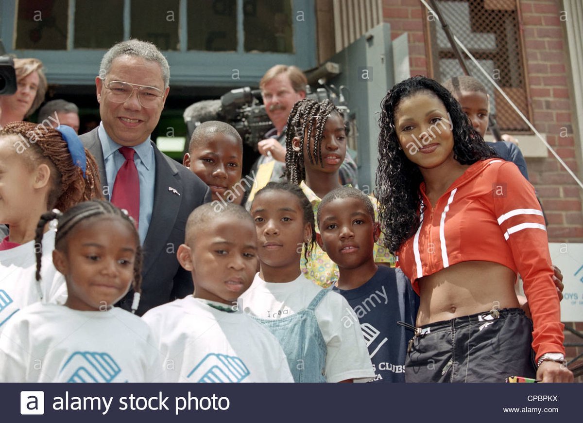 Loves_TheLord2's tweet photo. Sad to hear about the death of #GenColinPowell-He was a great man who helped many. Pictured in 1998 with #JanetJackson in Washington, DC.
They joined forces to support @AmericasPromise, a non-profit organization founded by Powell to help the nations poor children. #RIP 😔💗🙏 https://t.co/jUrjUmHjZp
