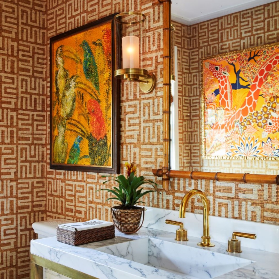 Our Aged Brass range adds to the warmth and beauty of this bathroom designed by @dwyermcintoshderrig for the @galeriemagazine show house. 

Wallcovering by @phillipjeffriesltd - Photo by @garruppo