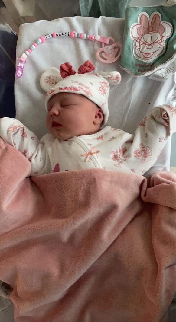 cj_conversions's tweet photo. A little member has been added to the CJ’s team!👶

Congratulations to Aaron &amp; Molly who are now the proud parents of Ava-Grace born on Saturday 16th at 6:15pm weighing 7lb 13oz😀 https://t.co/L0wMkdSfEL