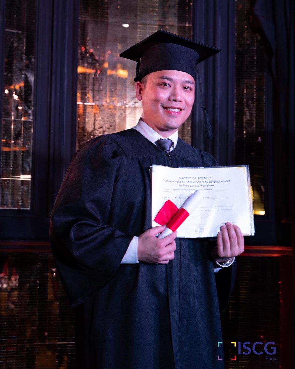 iscg_paris's tweet photo. REMISE DES DIPLĂMES 2021 đđ- ISCG PARIS
Bravissimo Ă tous ! Nous sommes trĂšs fiers de vous ! âš
#ISCGPARIS #ISCGFamily #alternance #Marketing #étudiants #diplÎmés #Gala #work #bravo #fierté #école #entreprise #réussite #ressourceshumaines
#master #bachelor https://t.co/zmOFWV06WF