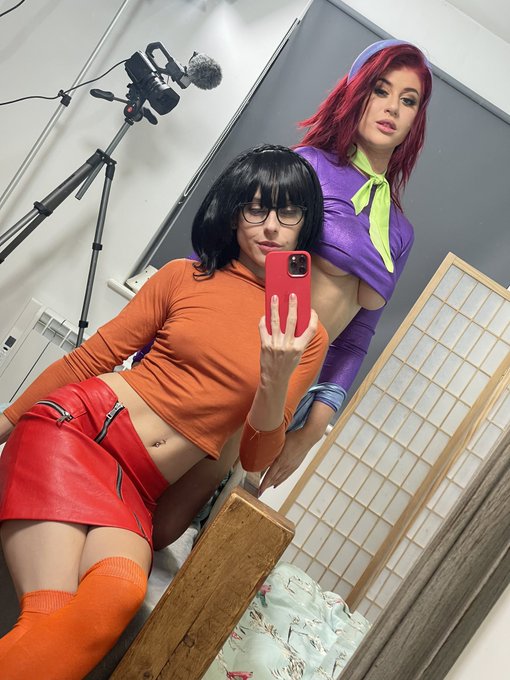 A little peep of what @ThelittleLanta and I got up to yesterday! Shooting new naughty content for our<a class="tags" href="/tag/thelittlelanta">@thelittlelanta</a><a href="/tag/mvsales"class="tags"><span>#mvsales</span></a>