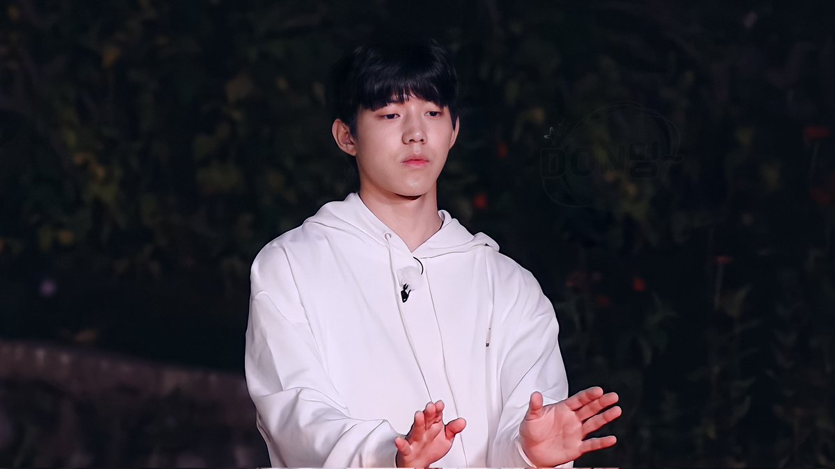 ydwzip's tweet photo. #dowoon #도운 https://t.co/fwVRllYd3d