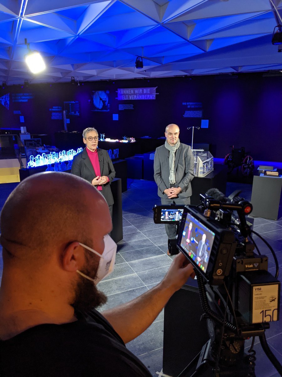 Da Rektor Prof. Rüdiger &amp; die Oberbürgermeisterin <a href="/SibylleKeupen/">Sibylle Keupen</a> leider nicht jeden Gast der Ausstellung '150 Jahre RWTH Aachen' im Centre Charlemagne persönlich begrüßen können, haben wir da gemeinsam etwas kleines vorbereitet. Am 30. Oktober ist Eröffnung. #rwth #150JahreRWTH