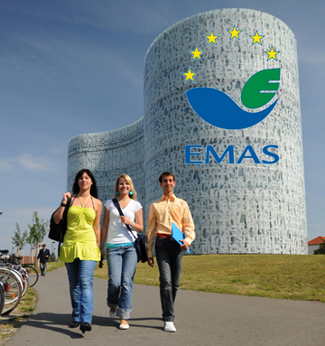 EMAS an der <a href="/BTU_CS/">BTU Cottbus-Senftenberg</a> 

Die <a href="/BTU_CS/">BTU Cottbus-Senftenberg</a> hat sich an den Standorten Zentralcampus Cottbus &amp; Bad Saarow bereits 2004 durch die Aufstellung der <a href="/BTU_CS/">BTU Cottbus-Senftenberg</a>-Umweltleitlinien  zur nachhaltigen Entwicklung verpflichtet. 

b-tu.de/nachhaltigkeit…
/rh