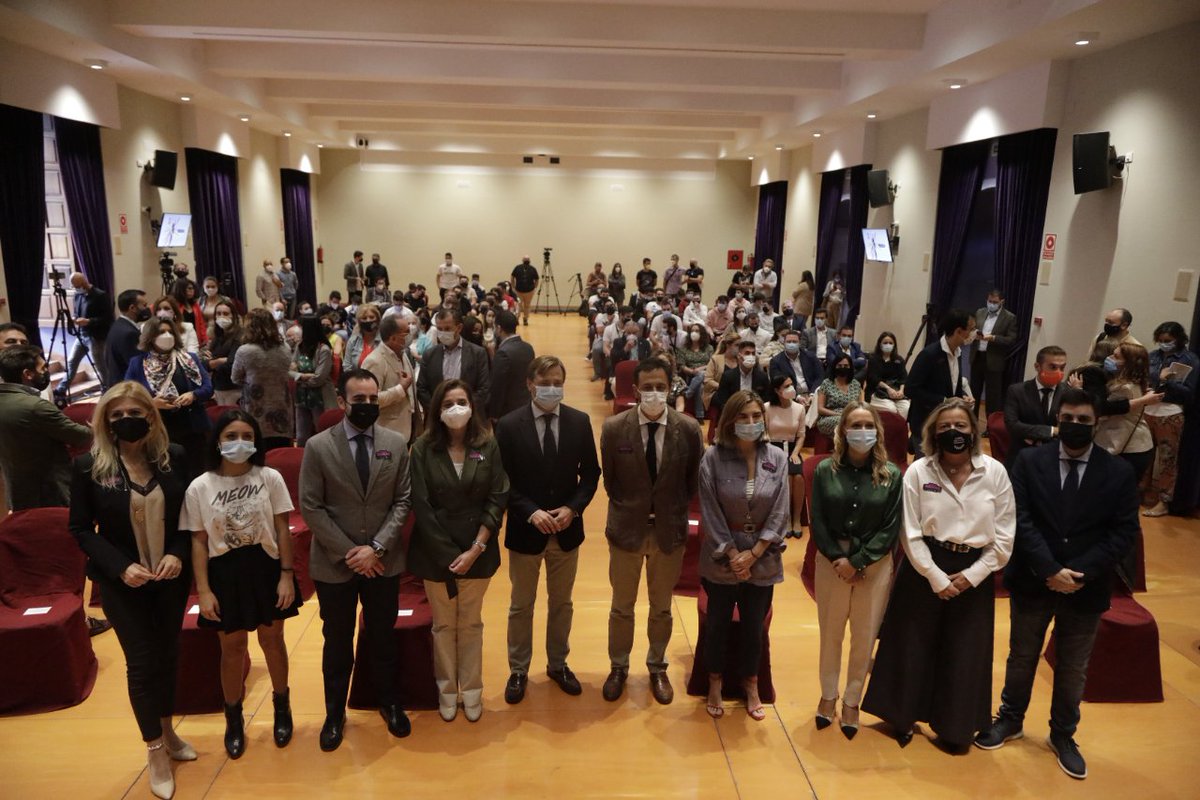 eutopiafest's tweet photo. 📌 Presentación FESTIVAL EUTOPÍA 2021 centrado en el emprendimiento y la creación de empleo.

✅ Con más de 60 actividades durante los 10 días que dura el festival.

#festivaleutopia #eutopia21 #eutopiafuturo #cordobaesp #juntadeandalucia https://t.co/E2dXP2EvZw