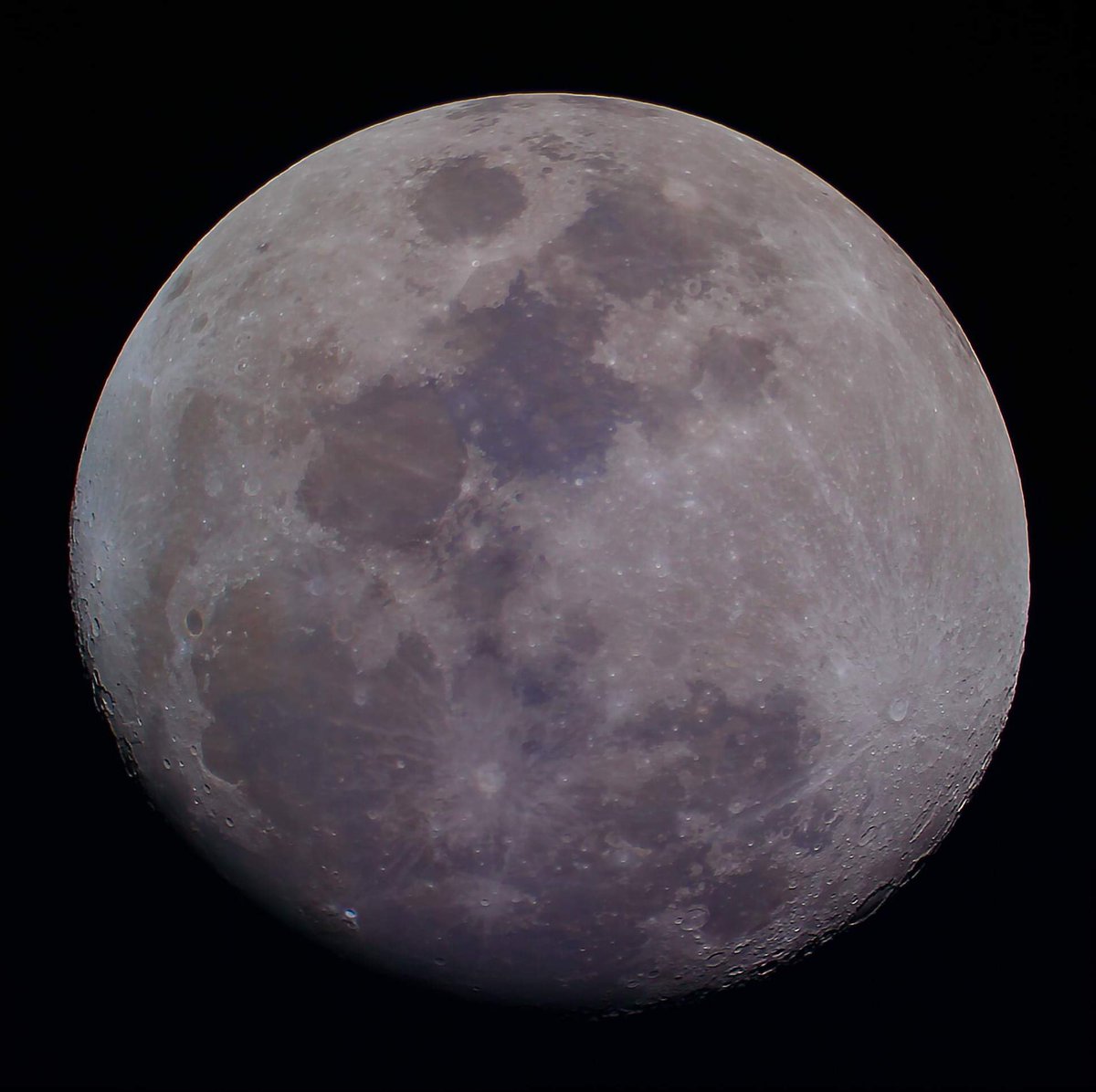 r_lovreglio's tweet photo. Tonight #Moon in #Auckland #NewZealand 

#Astrophotography #AstroNZ #astrobackyard https://t.co/4VKYxrXWHl