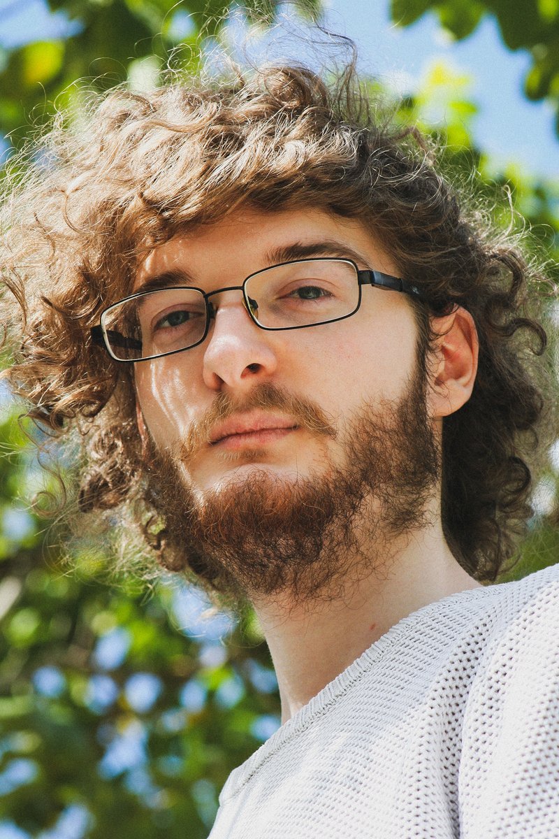 'Distance', w/ <a href="/ItsLaniRose/">Lani 🌹</a> comes out tomorrow! ⌛