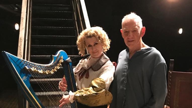 The Camac electroharp's been sharing a stage with Sir Ian McKellen in Hamlet Performing arts ...blog.camac-harps.com/en/latest/thes…