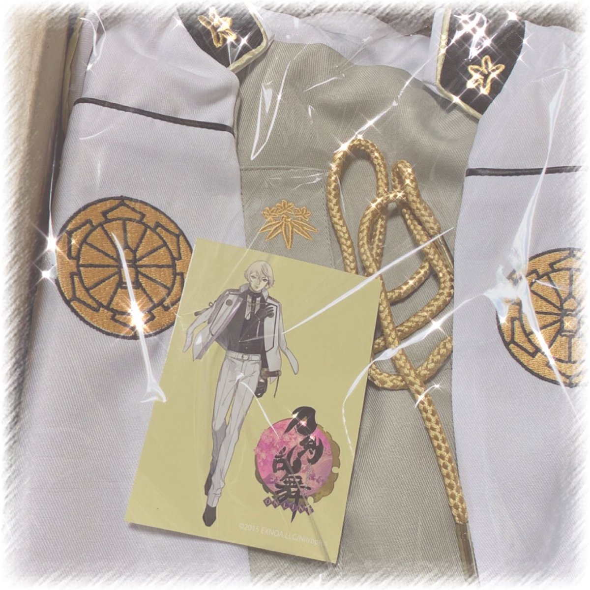 k_224_'s tweet photo. ﾌｪﾘ��ﾓくんから髭切届いてた😵‍💫✋🏻
背中の収納ポケットくっそ深くて一体何を入れる想定…？！となってる https://t.co/ExfE95L6RV